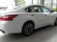 Nissan Teana 2.5SL 2017 - Bán Nissan Teana 2.5 SL trắng, xe nhập Mỹ, giảm giá 200tr, xe giao ngay