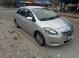 Toyota Vios   E  2013 - Cần bán Toyota Vios E đời 2013, màu bạc số sàn, giá 378tr