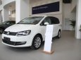 Volkswagen Sharan 2017 - Cần bán xe Volkswagen Sharan đời 2017, màu trắng, nhập khẩu