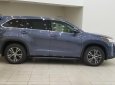 Toyota Highlander LE 2017 - Cần bán xe Toyota Highlander LE năm 2017, màu xanh lam, xe nhập