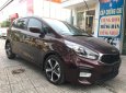 Kia Rondo 2.0MT 2018 - Cần bán xe Kia Rondo 2018, màu nâu, 780 triệu