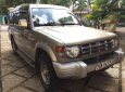 Mitsubishi Pajero 2003 - Cần bán gấp Mitsubishi Pajero đời 2003, màu bạc còn mới, giá chỉ 235 triệu