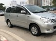 Toyota Innova 2.0G 2010 - Vợ chồng chị Thu cần bán gấp Innova G 2010, màu cát vàng