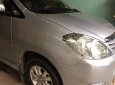 Toyota Innova G 2010 - Cần bán gấp Toyota Innova G 2010, màu bạc còn mới, 393 triệu