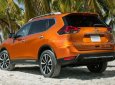 Nissan X trail 2.0 SL 2017 - Bán ô tô Nissan X Trail 2.0 SL đời 2017, màu vàng cam, khuyến mại phụ kiện và tiền mặt