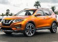 Nissan X trail 2.0 SL 2017 - Bán ô tô Nissan X Trail 2.0 SL đời 2017, màu vàng cam, khuyến mại phụ kiện và tiền mặt