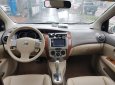 Nissan Grand livina 2011 - Cần bán lại xe Nissan Grand Livina đời 2011, màu ghi vàng