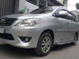 Toyota Innova V 2014 - Bán gấp Toyota Innova V đời 2014, màu bạc 