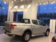 Mitsubishi Triton 4x2 MT 2017 - Bán Mitsubishi Triton 4x2 MT đời 2017, màu bạc, nhập khẩu