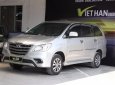 Toyota Innova 2.0E 2015 - Cần bán xe Toyota Innova 2.0E sản xuất 2015, màu bạc