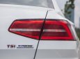 Volkswagen Passat Bluemotion 2017 - (Đạt David) Bán Volkswagen Passat Bluemotion đời 2017, màu trắng, xe mới 100% nhập khẩu chính hãng -LH: 0933.365.188