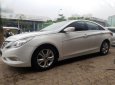 Hyundai Sonata 2011 - Cần bán Hyundai Sonata sản xuất năm 2011, màu trắng, nhập khẩu