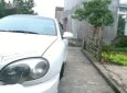 Daewoo Lanos 2002 - Bán xe Daewoo Lanos 2002, màu trắng còn mới, giá tốt