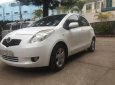 Toyota Yaris 2007 - Bán Toyota Yaris đời 2007, màu trắng xe gia đình