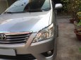 Toyota Innova V 2014 - Cần bán gấp Toyota Innova V đời 2014, màu bạc, giá chỉ 585 triệu