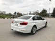 BMW 3 Series  320i 2015 - Cần bán lại xe BMW 3 Series 320i 2015, màu trắng