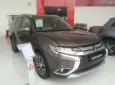 Mitsubishi Stavic 2.0 CVT Premium 2018 - [TP. Hồ Chí Minh] Bán Mitsubishi Outlander 2.0 CVT Premium, giá tốt, hỗ trợ cho vay 80% xe