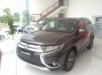 Mitsubishi Stavic 2.0 CVT Premium 2018 - [TP. Hồ Chí Minh] Bán Mitsubishi Outlander 2.0 CVT Premium, giá tốt, hỗ trợ cho vay 80% xe