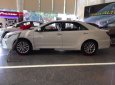 Toyota Camry 2.0 E 2018 - Toyota Tân Cảng bán Camry 2.0 Facelift 2018 màu trắng camay - Tặng bảo hiểm, phụ kiện, trả góp 90%- SĐT 096.77.000.88