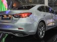 Mazda 6 2.0L Premium 2018 - Cần bán Mazda 6 2.0L Premium đời 2018, màu bạc, 879tr