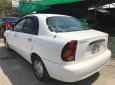 Daewoo Lanos SX 2001 - Cần bán xe Daewoo Lanos đời 2001, màu trắng chính chủ, giá chỉ 95 triệu