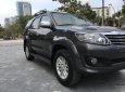 Toyota Fortuner 2012 - Cần bán gấp Toyota Fortuner sản xuất năm 2012, màu xám, xe gia đình