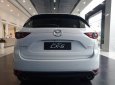 Mazda CX 5 2.5 FWD 2018 - Bán CX-5 2.5 1 cầu màu trắng, có xe giao ngay trong 3 ngày, hỗ trợ vay ngân hàng 90%. Lh 0938 907 088 Toàn Mazda