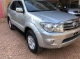 Toyota Fortuner 2011 - Salon bán xe Toyota Fortuner đời 2011, màu bạc