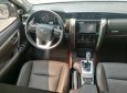 Toyota Fortuner 2.7V AT 2017 - Bán Toyota Fortuner sản xuất 2017, màu trắng, siêu lướt chạy 6700km