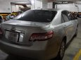 Toyota Camry 2.5 XLE 2009 - Cần bán gấp Toyota Camry 2.5 XLE năm sản xuất 2009, màu bạc, xe nhập, giá chỉ 900 triệu