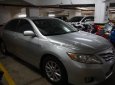 Toyota Camry 2.5 XLE 2009 - Cần bán gấp Toyota Camry 2.5 XLE năm sản xuất 2009, màu bạc, xe nhập, giá chỉ 900 triệu