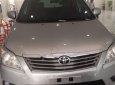 Toyota Innova 2.0 E 2012 - Bán Toyota Innova 2.0 E sản xuất năm 2012 số sàn, giá 530tr