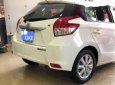 Toyota Yaris   E   2015 - Bán xe Toyota Yaris E 2015, màu trắng, nhập khẩu