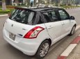 Suzuki Swift 2015 - Cần bán Suzuki Swift đời 2015, hai màu, xe nhập chính chủ