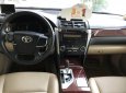 Toyota Camry 2.0E 2014 - Cần bán xe Toyota Camry 2.0E năm sản xuất 2014, màu bạc, hỗ trợ ngân hàng