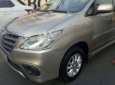 Toyota Innova 2.0E 2014 - Bán Toyota Innova 2.0E năm 2014 giá cạnh tranh