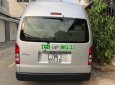 Toyota Hiace 2.5 2016 - Bán Toyota Hiace 2.5 năm 2016, màu bạc, nhập khẩu  