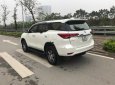 Toyota Fortuner 2017 - Bán Toyota Fortuner năm 2017, màu trắng, xe nhập  