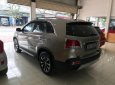 Kia Sorento 2.4 2013 - Bán xe Kia Sorento 2.4 sản xuất 2013, màu vàng