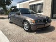 BMW 3 Series 318i AT 2003 - Cần bán BMW 3 Series 318i AT năm sản xuất 2003 xe gia đình, giá chỉ 248 triệu