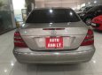 Mercedes-Benz E class E240 2002 - Cần bán xe Mercedes E240 đời 2002, màu kem (be), giá chỉ 265 triệu