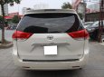 Toyota Sienna 2012 - Cần bán Toyota Sienna sản xuất 2012, màu trắng, nhập khẩu xe gia đình