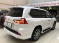 Lexus LX 570 2017 - Bán xe Lexus LX570 sản xuất 2017, màu trắng, nhập khẩu nguyên chiếc, số tự động