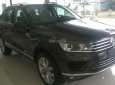 Volkswagen Touareg 2016 - Dòng SUV nhập Đức Volkswagen Touareg 3.6l, màu vàng cát. Cam kết giá tốt- Thu Hương: 0902.608.293