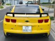 Chevrolet Camaro 2011 - Cần bán gấp Chevrolet Camaro sản xuất 2011, màu vàng, xe nhập