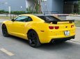 Chevrolet Camaro 2011 - Cần bán gấp Chevrolet Camaro sản xuất 2011, màu vàng, xe nhập