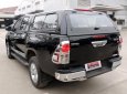 Toyota Hilux 3.0G 4x4 AT 2015 - Bán Toyota Hilux 2.5Q đời 2015, màu bạc, xe nhập số tự động, 715tr