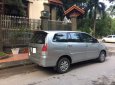 Toyota Innova 2.0G 2011 - Gia đình cần bán Toyota Innova 2.0G năm sản xuất 2011, màu bạc