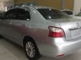 Toyota Vios   1.5 MT  2010 - Bán gấp Toyota Vios 1.5 MT đời 2010, màu bạc, giá 275tr