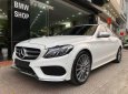 Mercedes-Benz C class C300 AMG 2018 - Bán xe Mercedes C300 AMG sản xuất năm 2018, màu trắng